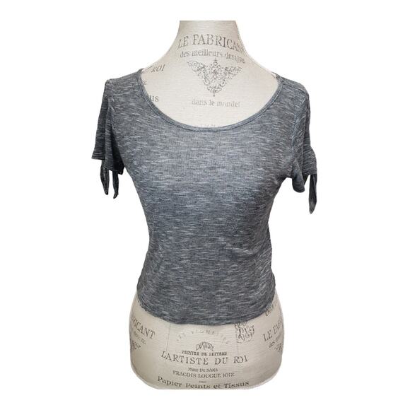 Love J Gray Short Sleeve Shirt Crop Top | Size Medium - Picture 1 of 6